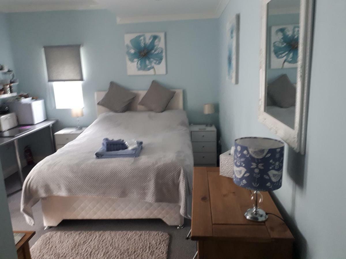 Santi Bhavana Bed & Breakfast Westbury  Dış mekan fotoğraf